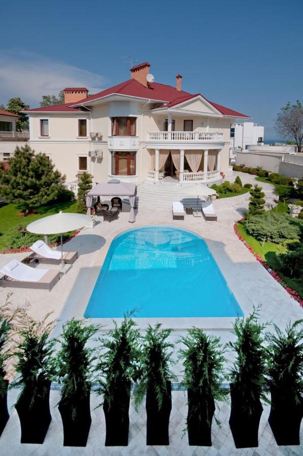 Villa Le Premier - Maestro Odesa Exterior foto