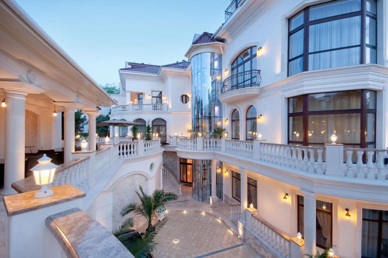 Villa Le Premier - Maestro Odesa Exterior foto