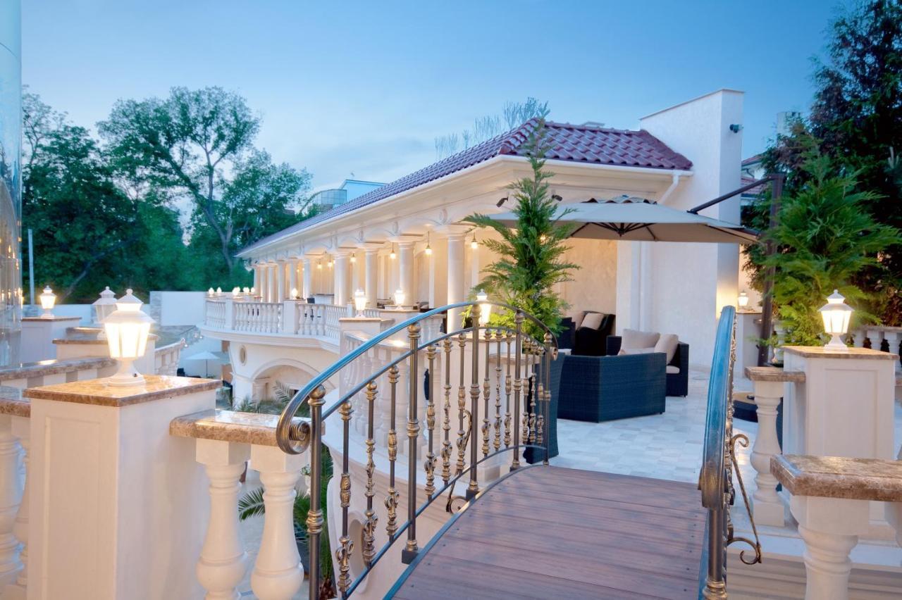 Villa Le Premier - Maestro Odesa Exterior foto